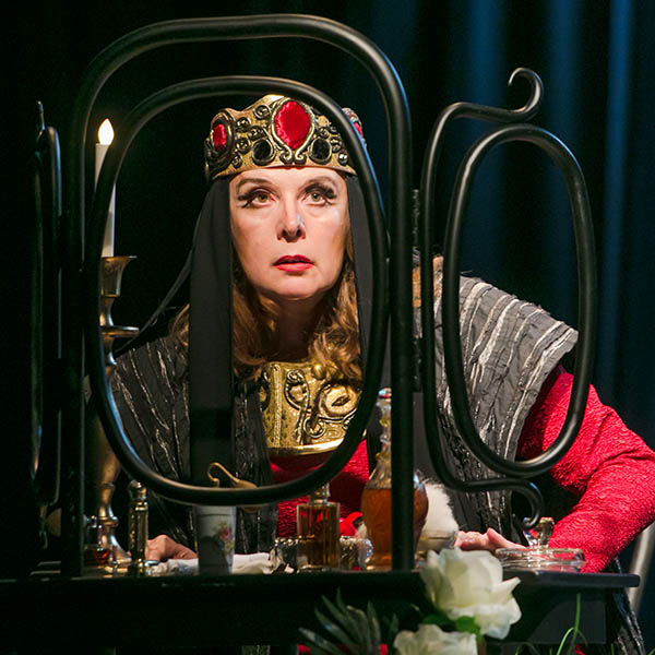 БЕЗ ВИНЫ ВИНОВАТЫЕ