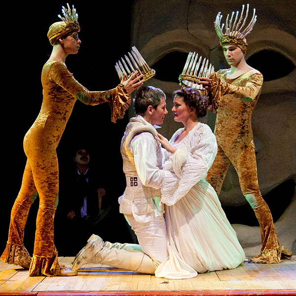 КОРОЛЬ-ОЛЕНЬ