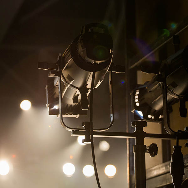 ТАЙНЫ ЗАКУЛИСЬЯ